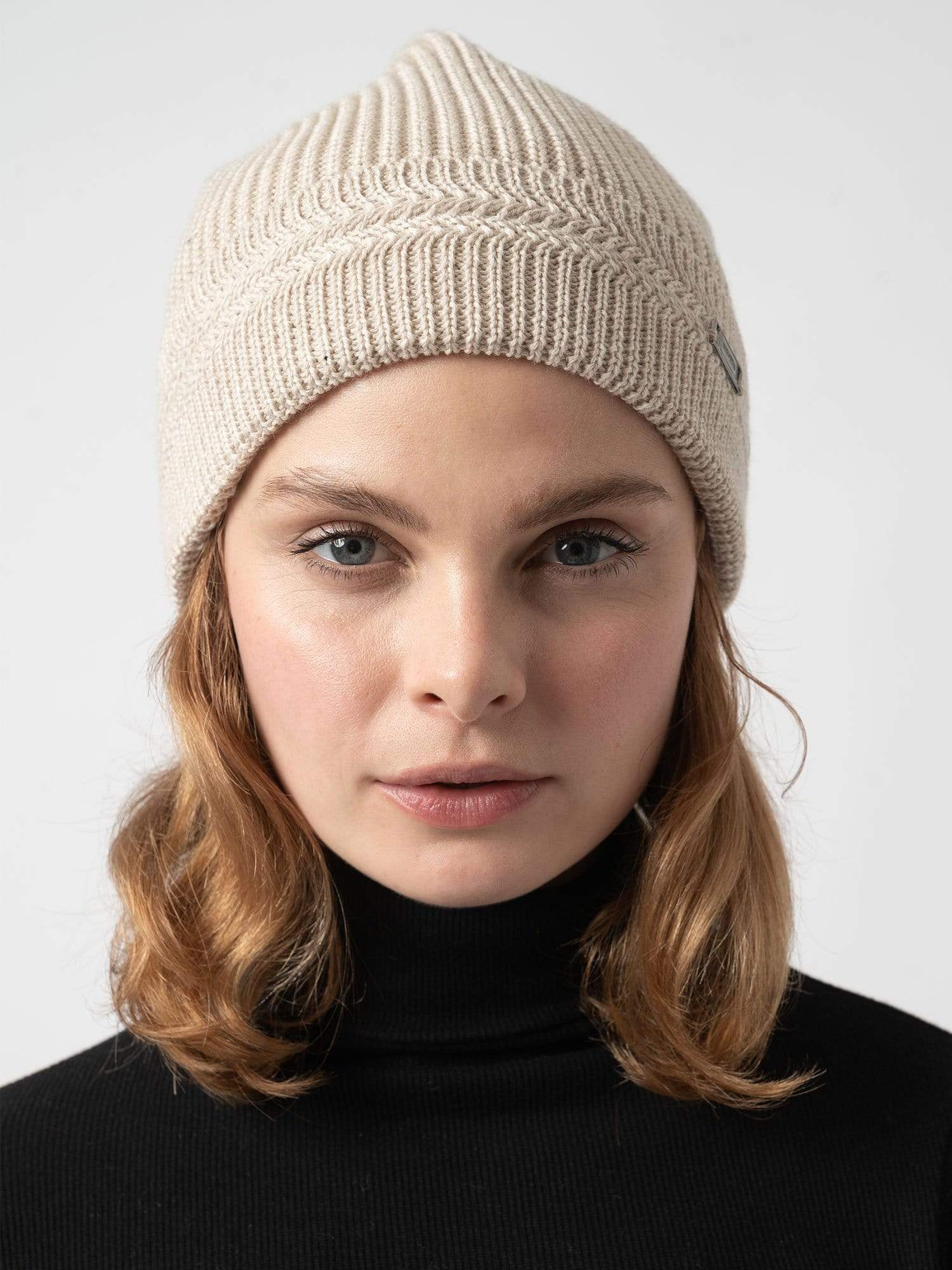 Merino Beanie Beige - Women's Beanies | Saint + Sofia® EU